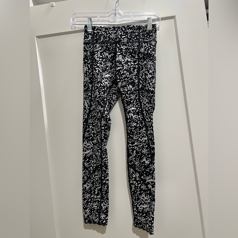 Lululemon joggers. Size 2. Black and white spotted